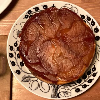 りんごのケーキ　タルトタタン風